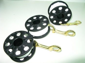 DDR-10,11,12 Dive Reel w/White String & Brass Hook