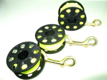 DDR-10,11,12NY Dive Reel w/High-Viz Yellow String & Brass Hook